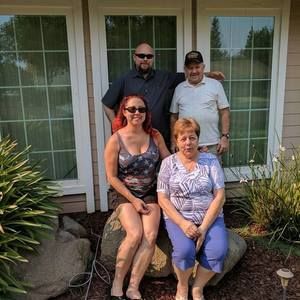 Meet your Posher, Maureen 'mo'